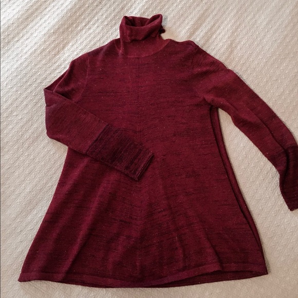 Simply Vera Vera Wang Tops - Red, Glittery, Holiday Tunic